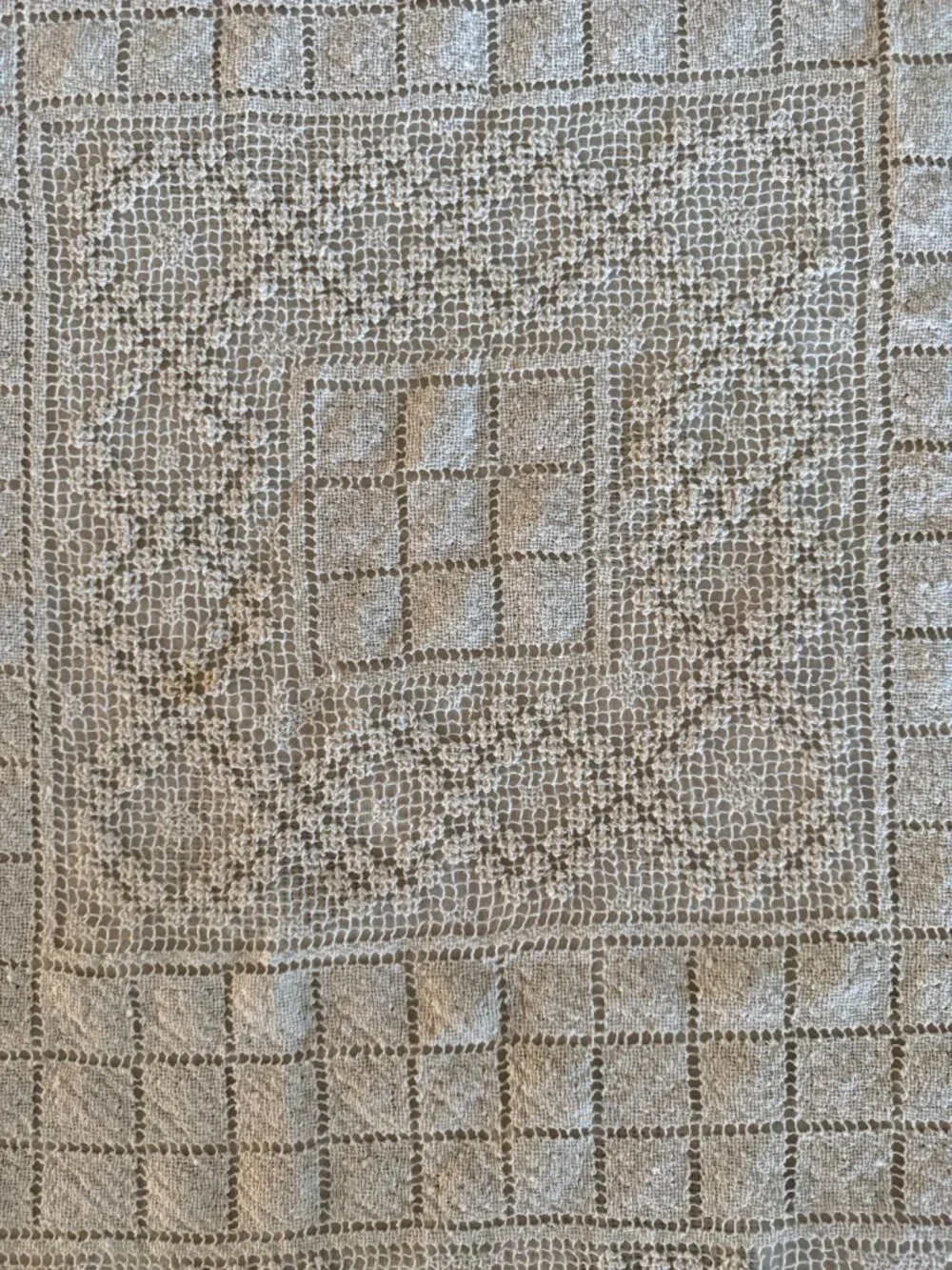 Vintage Handmade Lace Filet Crochet Square Tablecloth 39